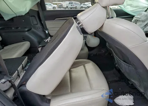 2020 Kia Telluride S из США, поврежденный, VIN 5XYP6DHC6LG021758